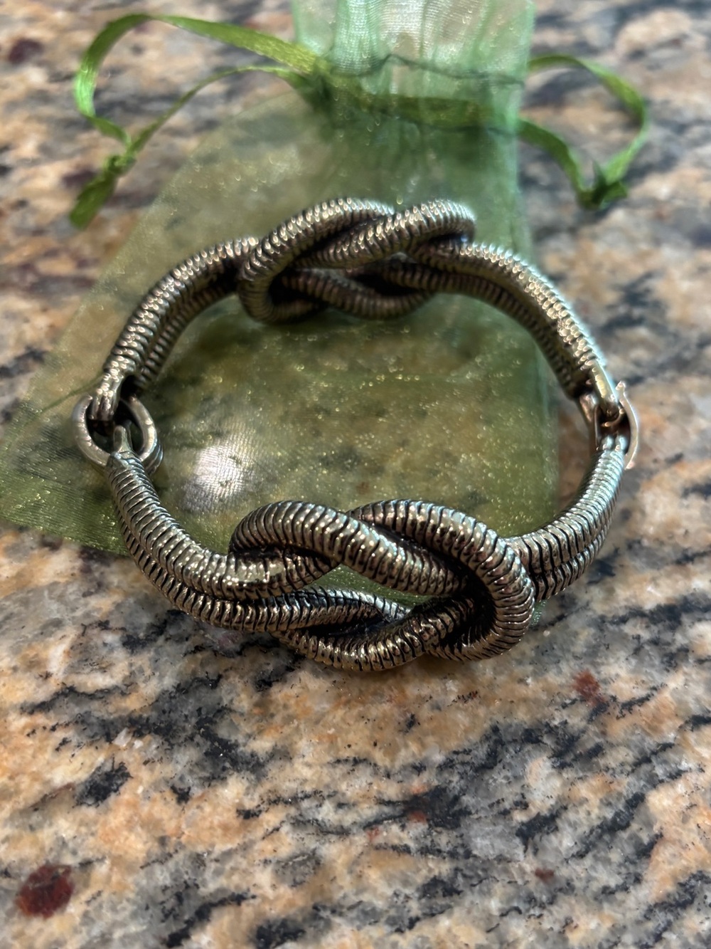 Brass Tone Knot Link Bracelet